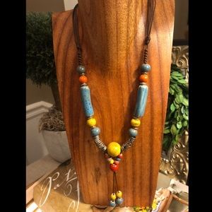 Beautiful Vintage Multicolor Necklace.